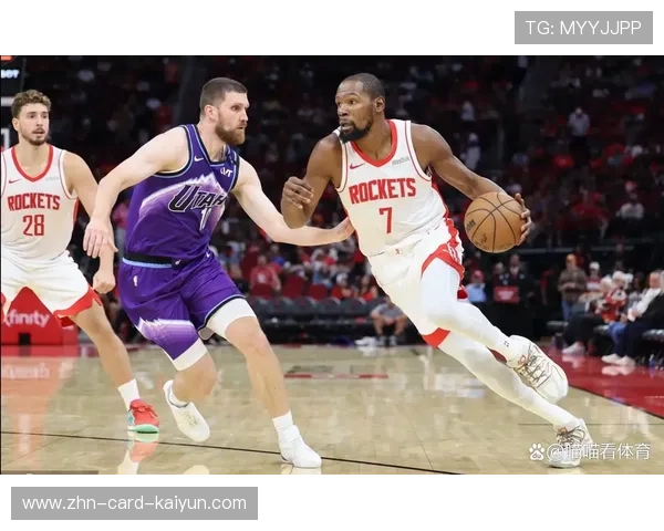 爵士后卫连续变向突破点燃全场